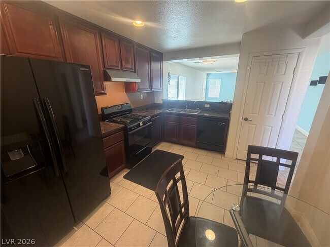 Foto del edificio - 6131 Windmill Island Ave