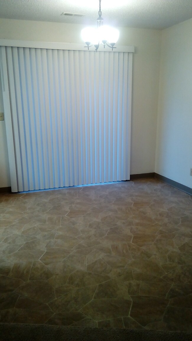 1307 Galeta Ave Unit C, Norfolk, NE 68701 Condo for Rent in Norfolk