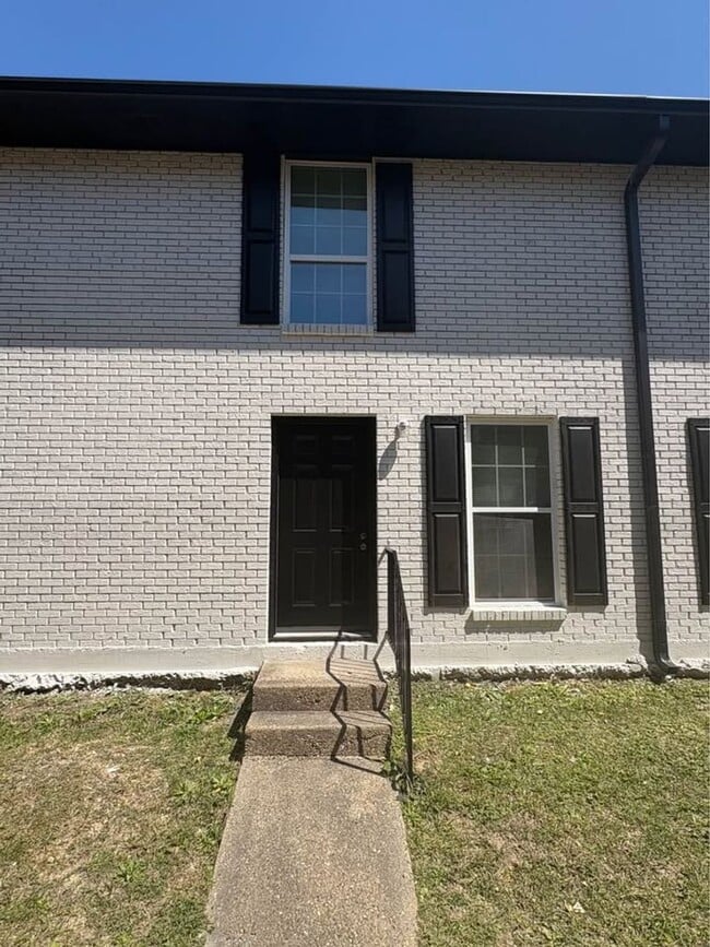 Building Photo - 101 Plantation Blvd