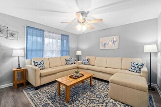 Building Photo - 865 Central Ave