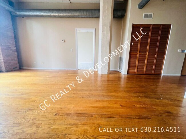 Foto del edificio - 2024 S Wabash Ave