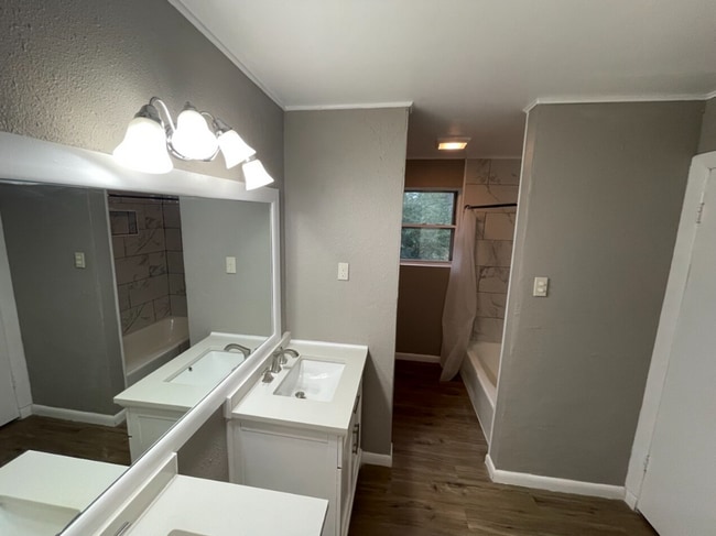 Foto del edificio - **Available Now...Never Have to Move Again! Don’t Miss Out…This Home Will Go Fast!**