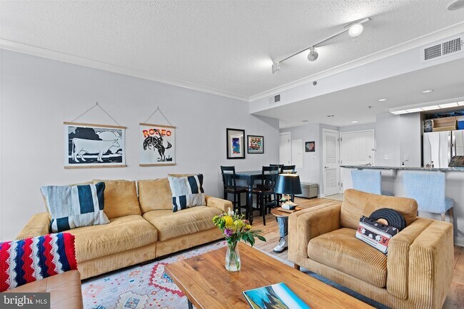 Foto del edificio - 777 7th St NW