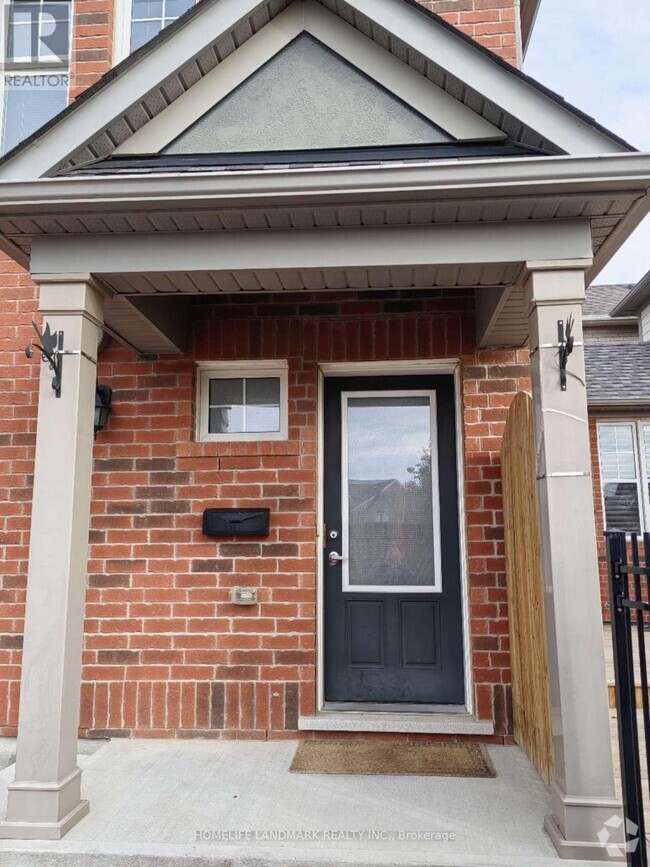 Building Photo - 456 Cornell Centre Blvd