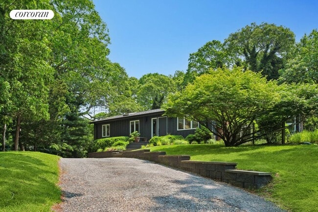 Building Photo - 19 Highwood