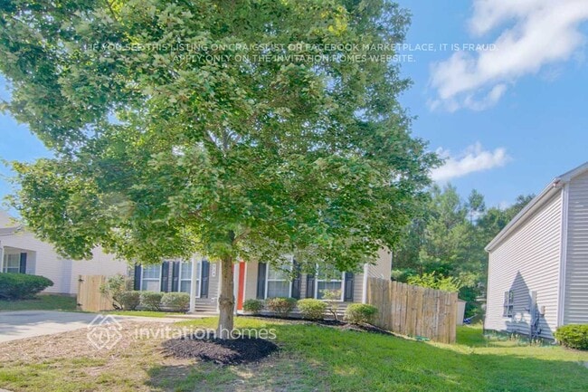 Building Photo - 914 Ujamaa Dr