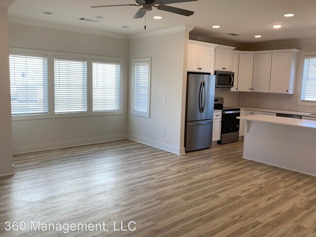 Foto del edificio - 3 br, 2 bath House - 568 Piper Ave