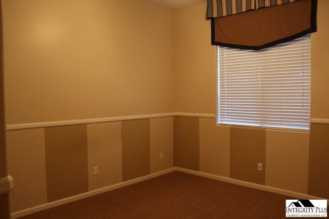 Building Photo - 294 S San Marino Loop