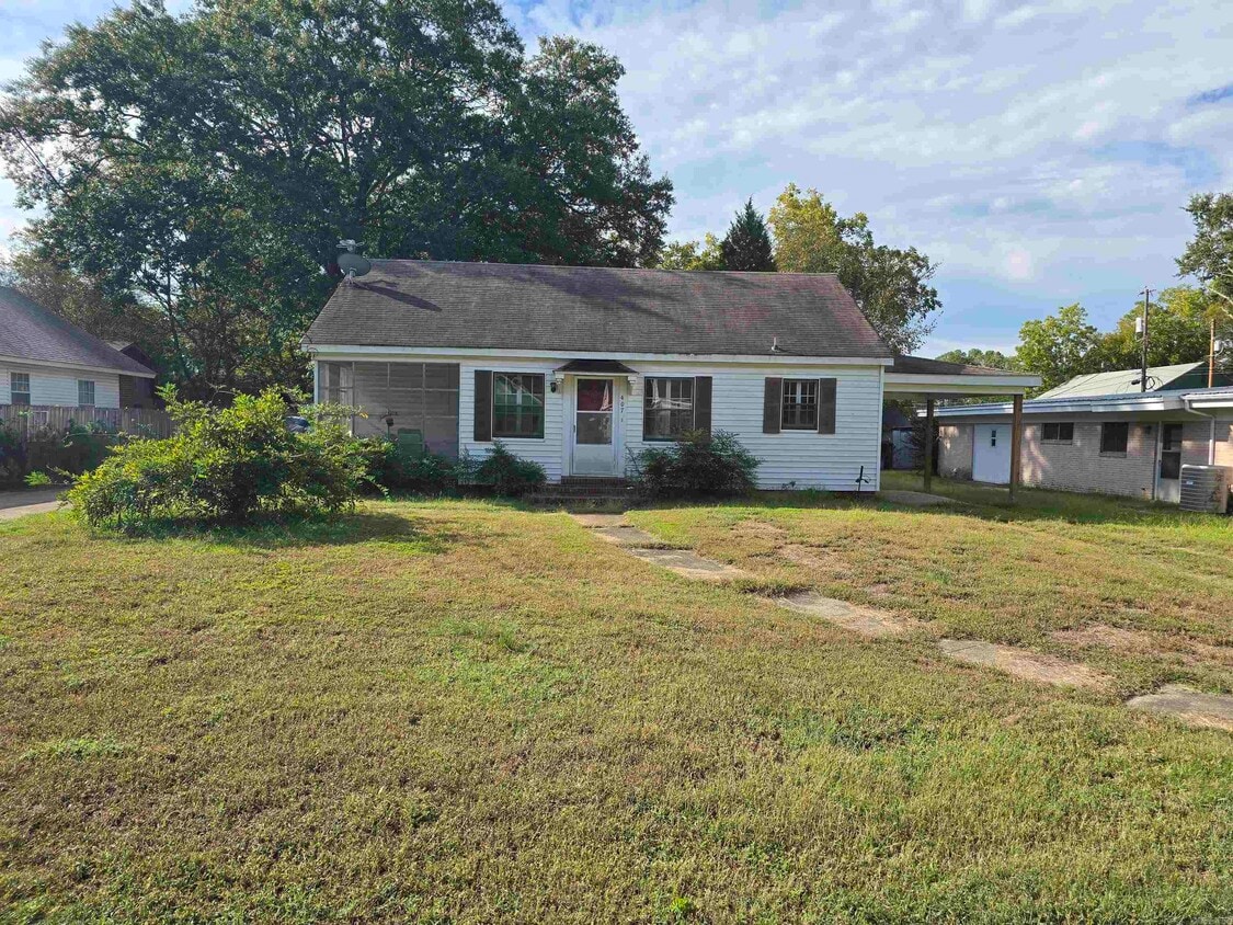 Foto principal - 407 Sullenberger Ave
