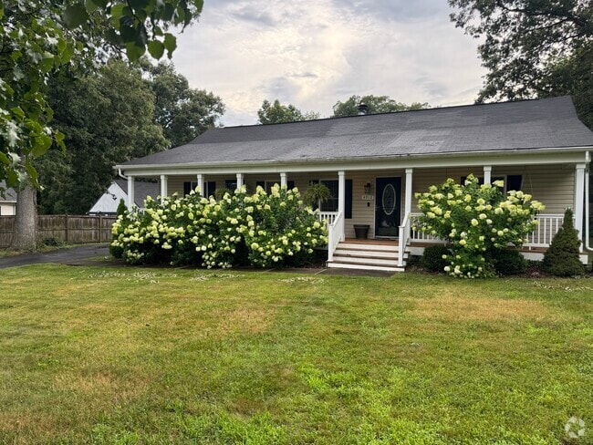 Building Photo - 4912 Virginia St