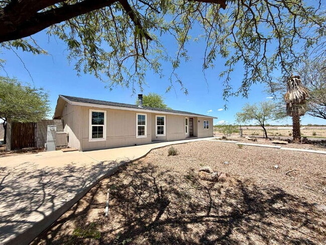 Building Photo - 11016 N Grand Canyon Blvd