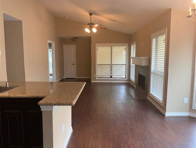 Foto principal - 1881 Bering Dr