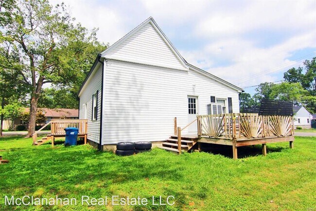 Building Photo - 2 br, 1 bath House - 12 S. Chester St.
