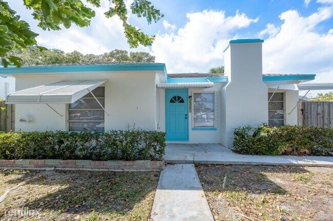 Building Photo - 3 br, 2 bath House - 1025 S N St