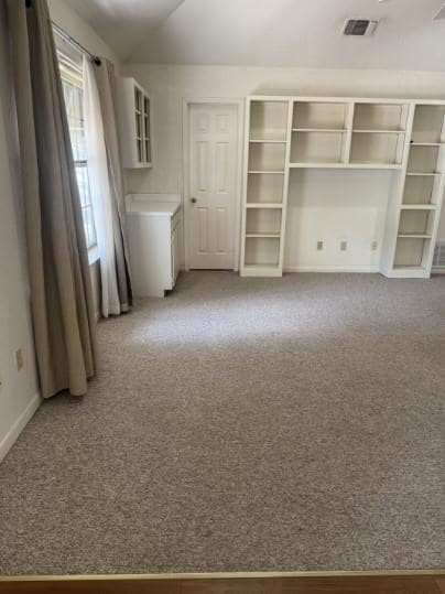 Foto del edificio - 728 W San Antonio St