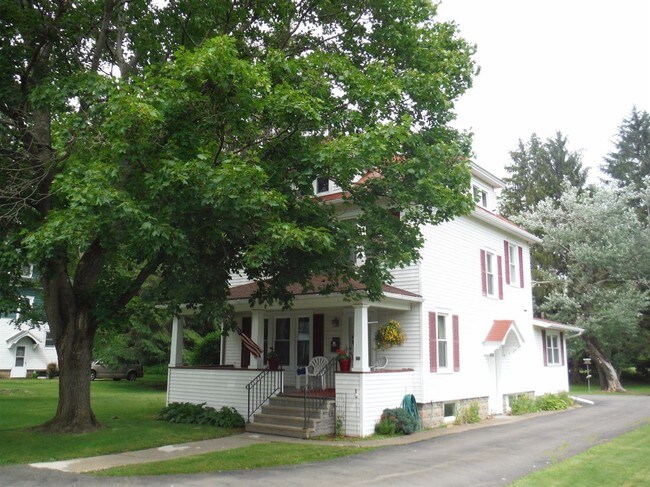 Building Photo - 22 Lonergan Ave