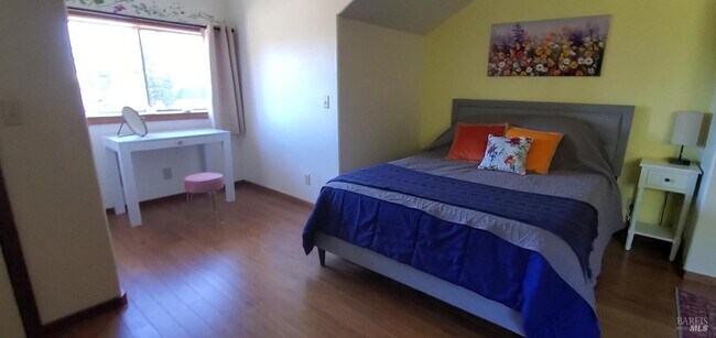 Foto del edificio - 46001 Fish Rock Rd