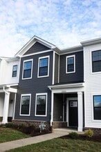 Building Photo - 2050 Kyles Wy