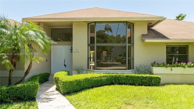 Foto del edificio - 8110 SW 188th St