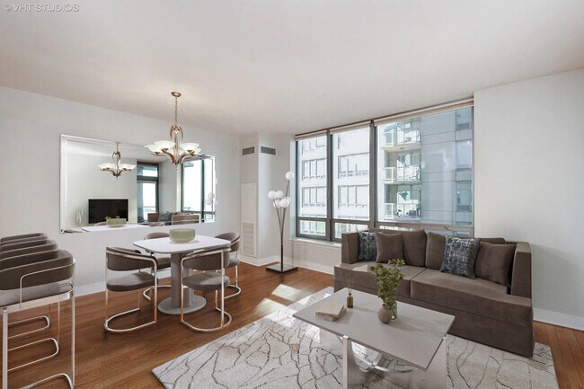 Foto del edificio - 600 N Lake Shore Dr
