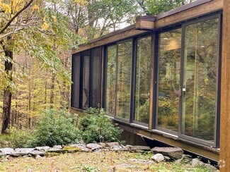 Building Photo - 51 Lake Celeste Dr