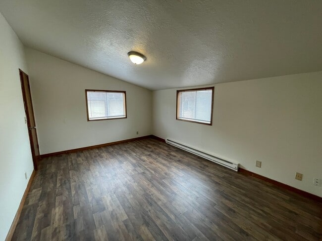 Foto del edificio - 1111 E Newark Ave