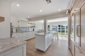 Building Photo - 1925 Tarpon Rd