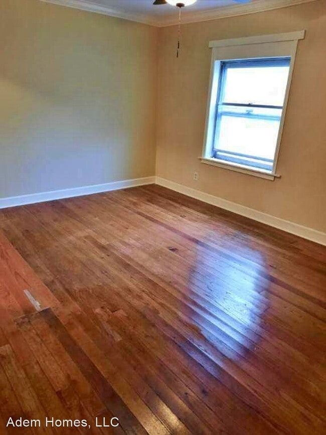 Building Photo - 3 br, 2 bath House - 3440 Henry Ave
