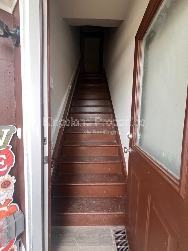 Foto del edificio - 4574 Evans Ave