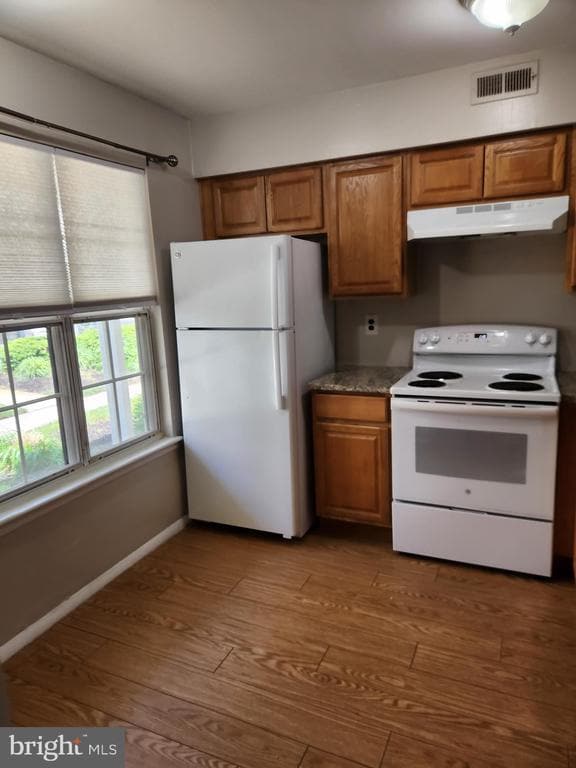 Building Photo - 392A Delancey Pl