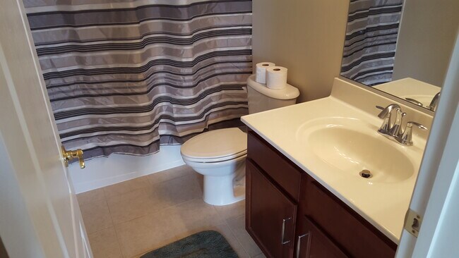 Bathroom - 42561 Highgate Terrace