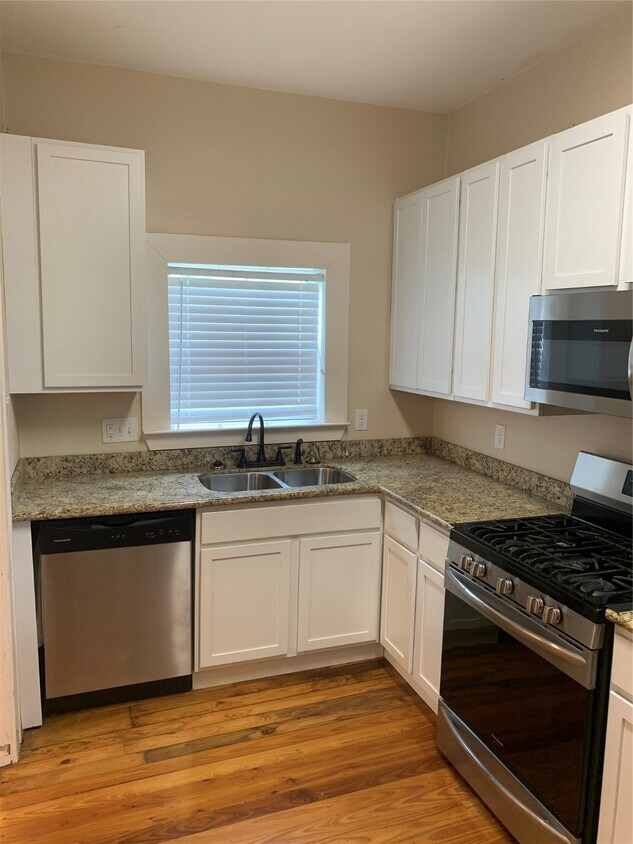Foto principal - 4602 Ward St