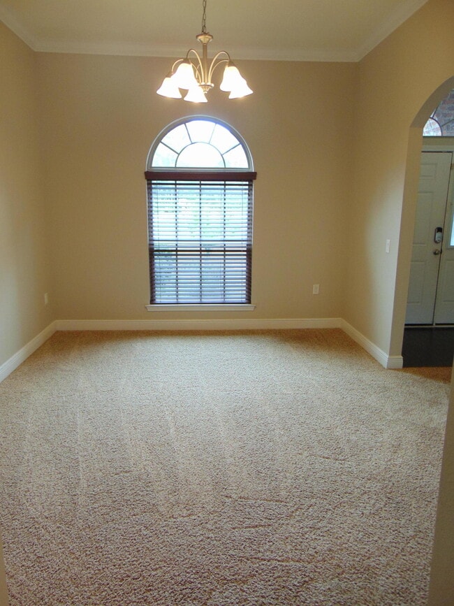Building Photo - 8656 Sand Pine Dr