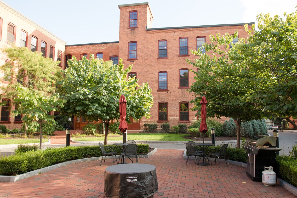 Foto del edificio - 19 Logan St