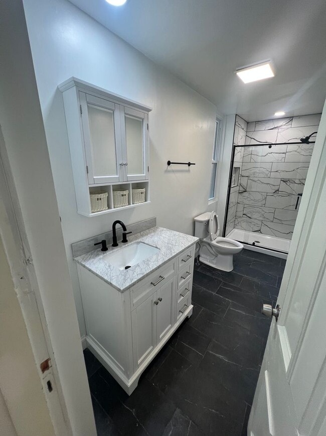 Building Photo - 234 Meyran Ave