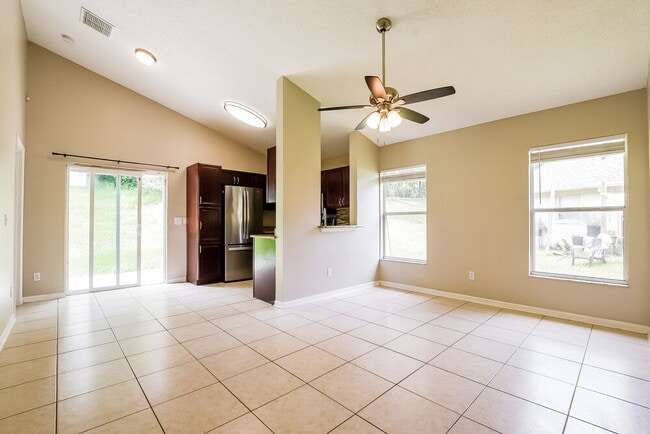 Foto del edificio - 1206 Sheeler Hills Dr