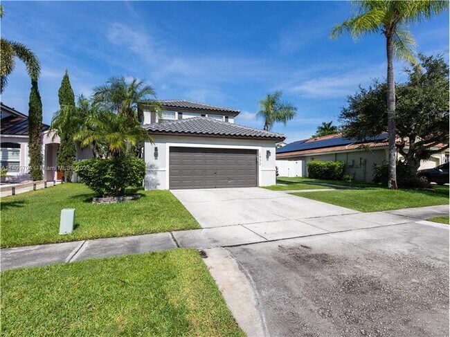 Building Photo - 1930 NW 180th Way