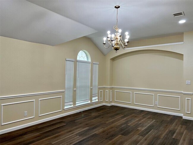 Building Photo - 16803 Brewer Blackbird Dr