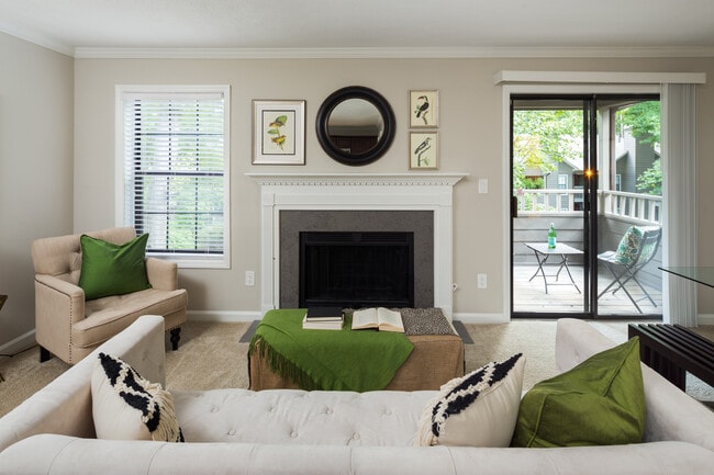 Calibre Springs Hampton Deluxe 720 sq. ft. Floorplan - Calibre Springs