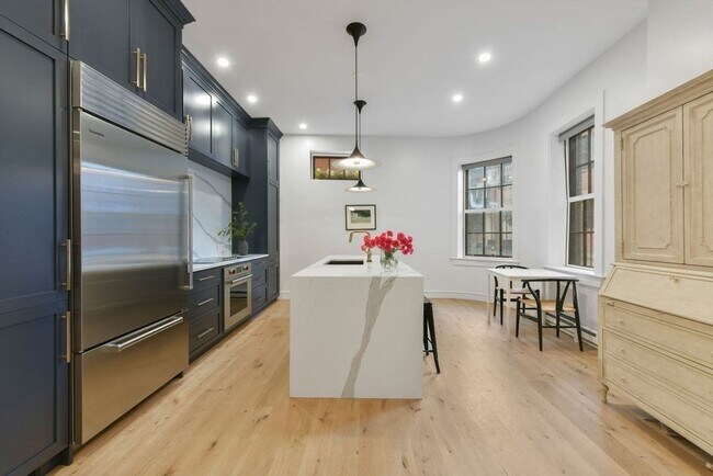 Foto del edificio - 93 Revere St