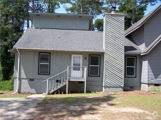 Building Photo - 6466 Pittsfield Dr