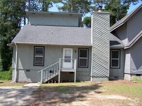 Building Photo - 6466 Pittsfield Dr