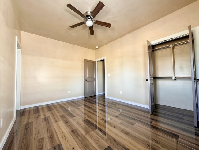 Foto del edificio - 1403 SW Bishop Rd