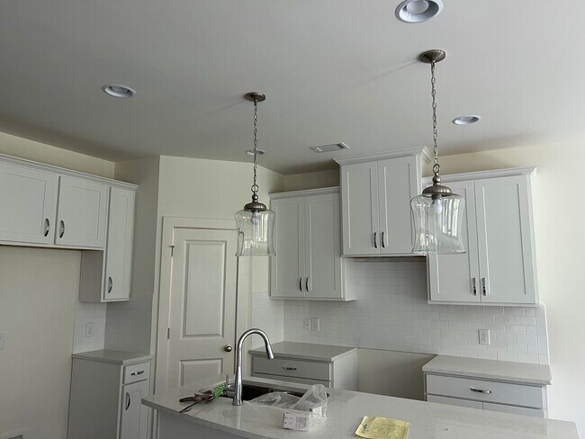 Building Photo - 489 Auburn Valley Way