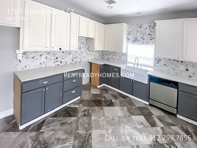 Building Photo - 1707 Lake Geneva Ct