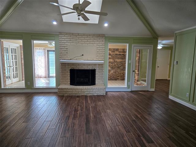 Foto del edificio - 414 Pebblecreek Dr