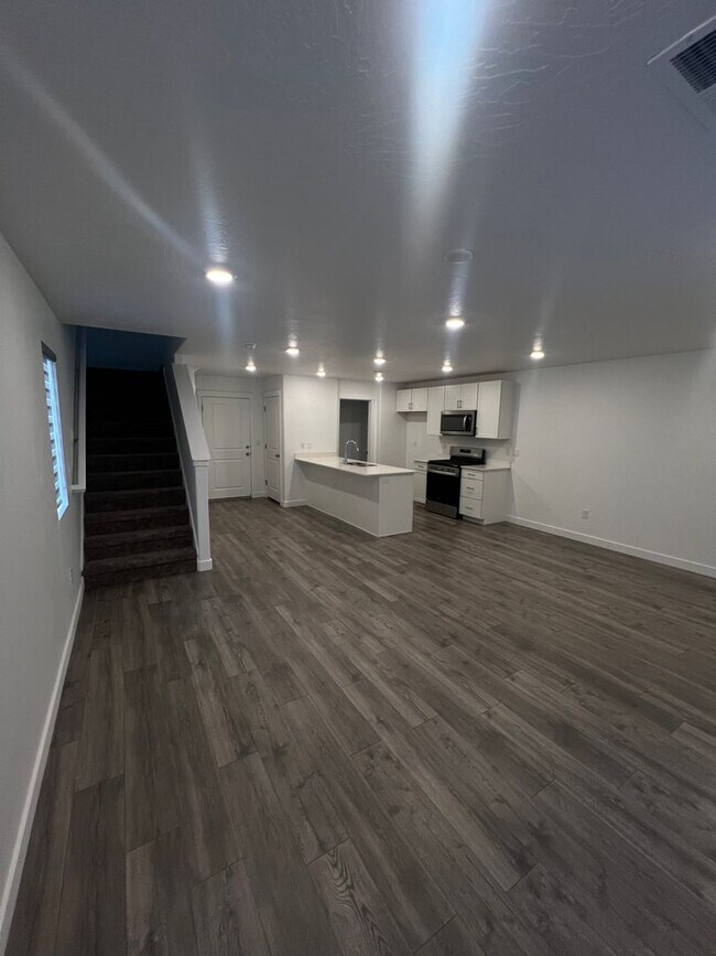 Foto del edificio - Like New - Long Valley Modern Design - Act...