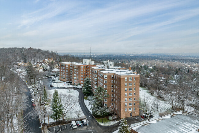 Building Photo - Rockcliffe Apartments