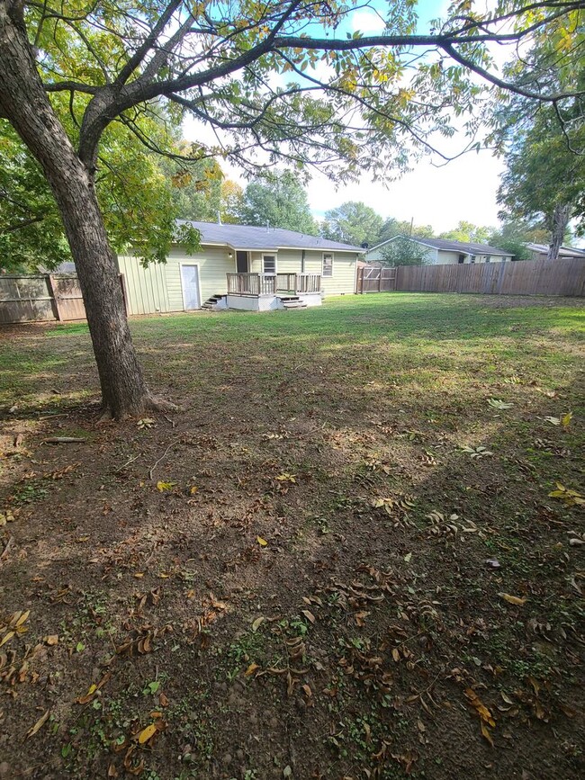 Building Photo - Cute Rental in Whitehouse ISD!