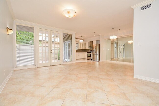 Foto del edificio - 9400 Doliver Dr